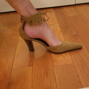 Nina Leather Fringe Pumps Brand New $4.99 Shipping